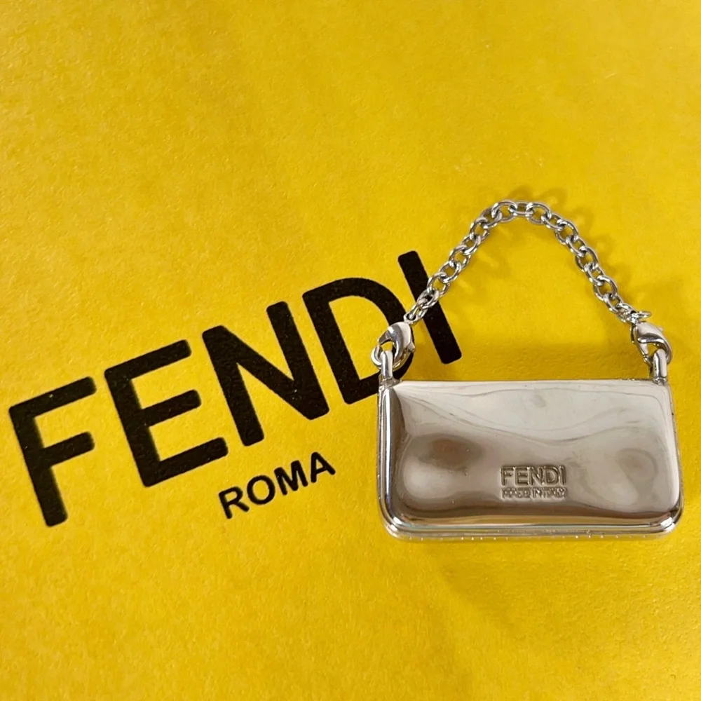 Fendi Rare Silver Metal Detailed Shoulder Bag, Bag Charm - Picture 2 of 6